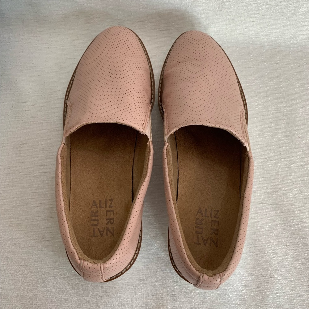 Naturalizer Effie Rose Pink Faux Leather Slip On Comfort Loafers Woman’s 8.5M - Picture 8 of 12